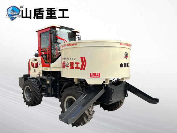 如何調整自動上料攪拌車的加料速度